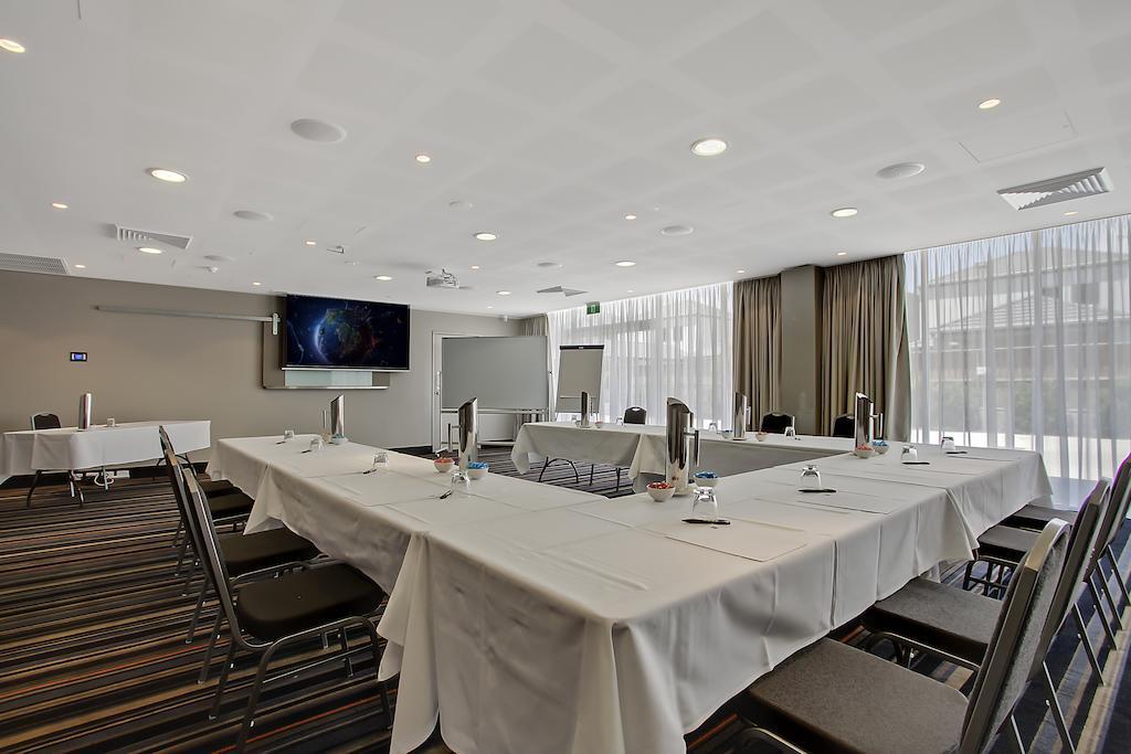 Quality Suites Pioneer Sands Wollongong Exterior photo