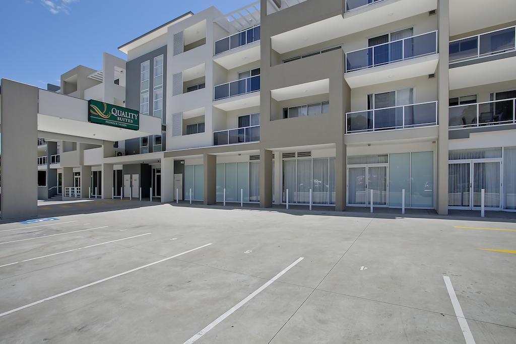 Quality Suites Pioneer Sands Wollongong Exterior photo