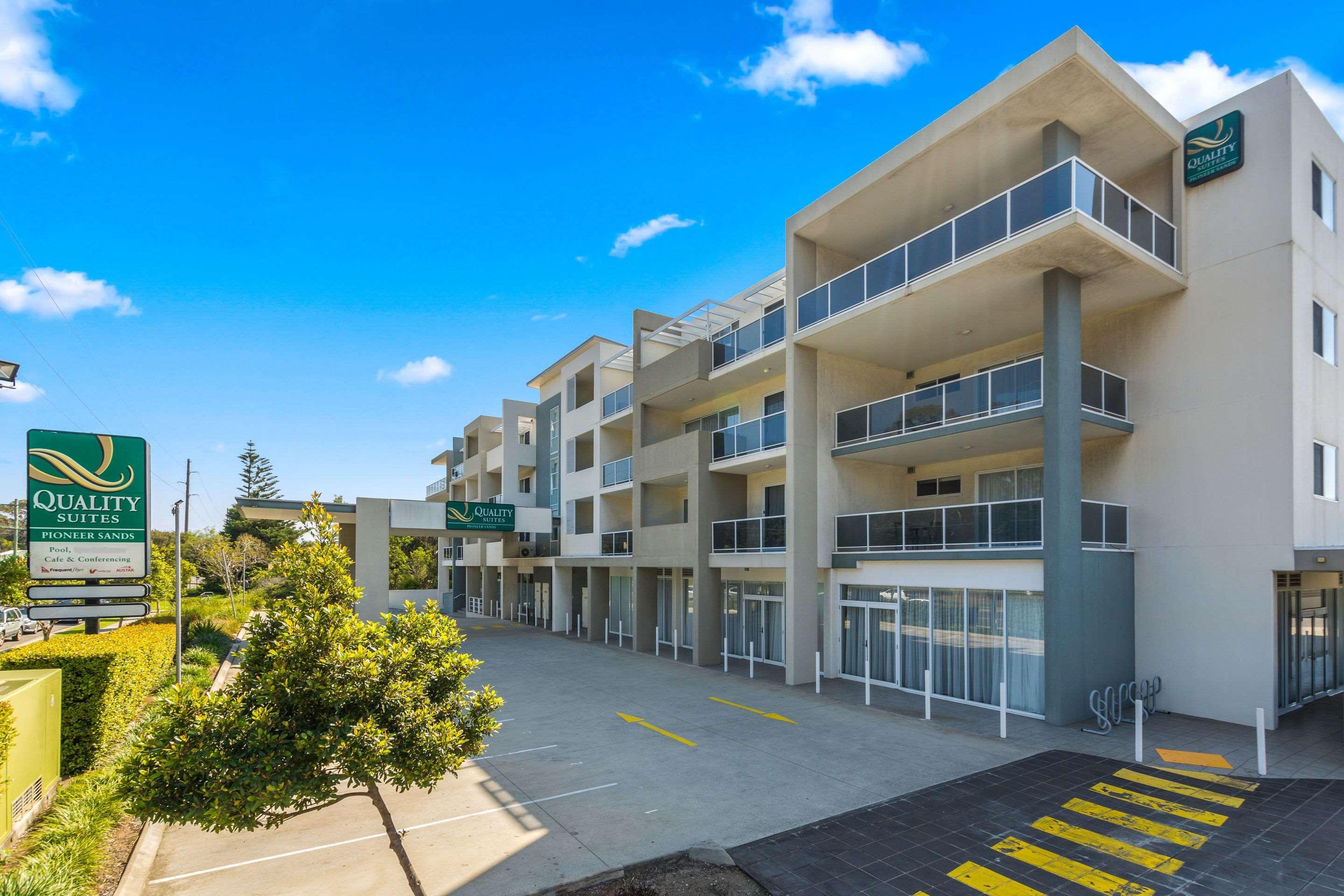 Quality Suites Pioneer Sands Wollongong Exterior photo