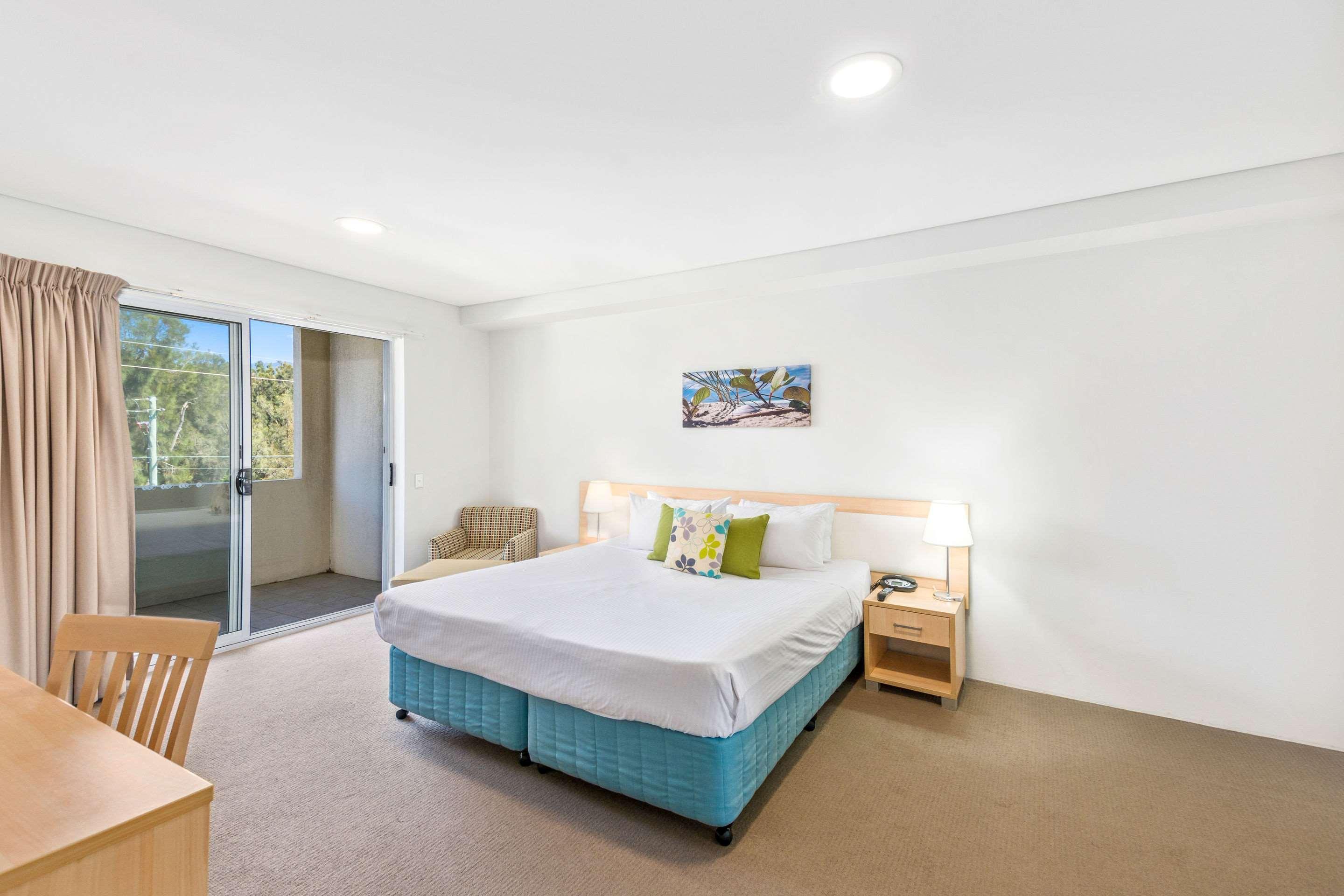Quality Suites Pioneer Sands Wollongong Exterior photo