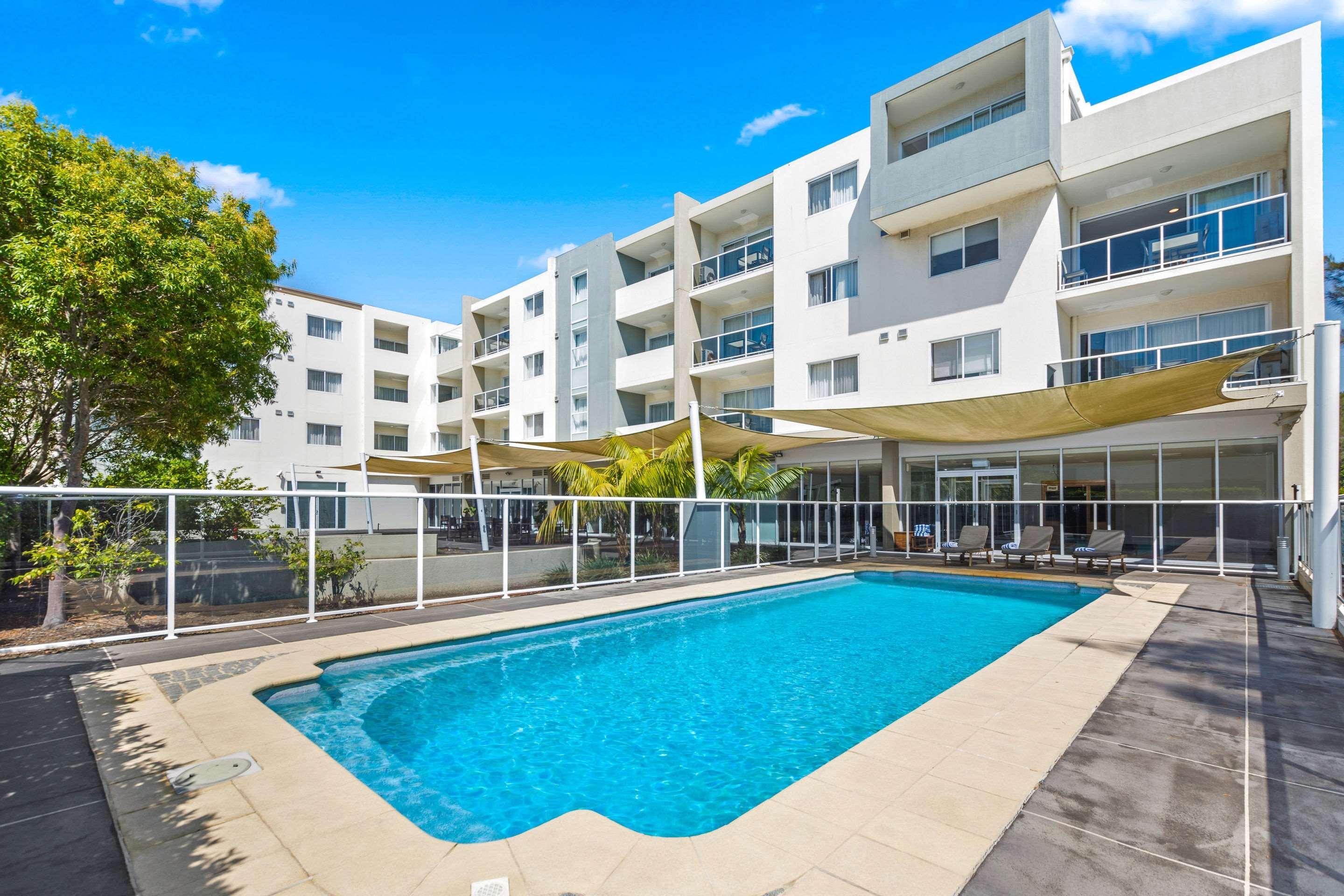 Quality Suites Pioneer Sands Wollongong Exterior photo