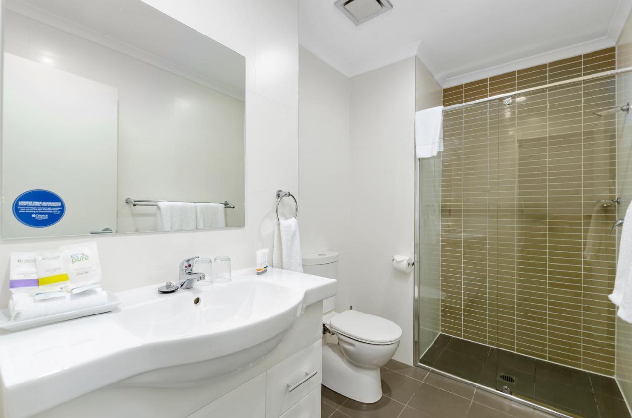 Quality Suites Pioneer Sands Wollongong Exterior photo