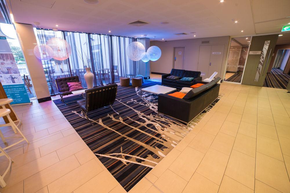 Quality Suites Pioneer Sands Wollongong Exterior photo