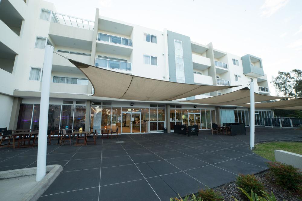 Quality Suites Pioneer Sands Wollongong Exterior photo