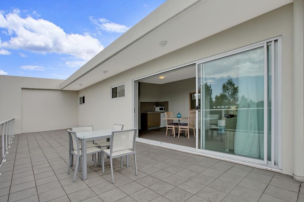 Quality Suites Pioneer Sands Wollongong Exterior photo