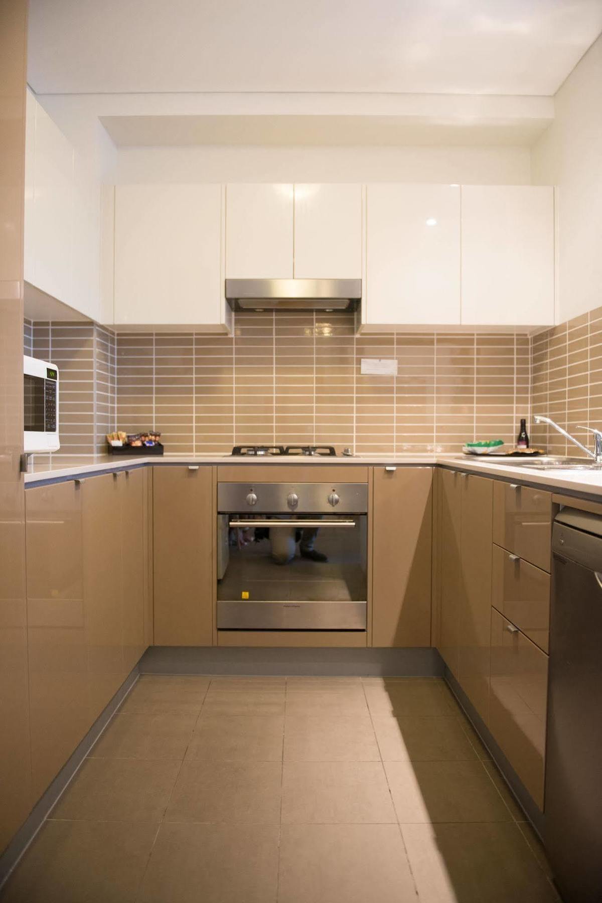 Quality Suites Pioneer Sands Wollongong Exterior photo