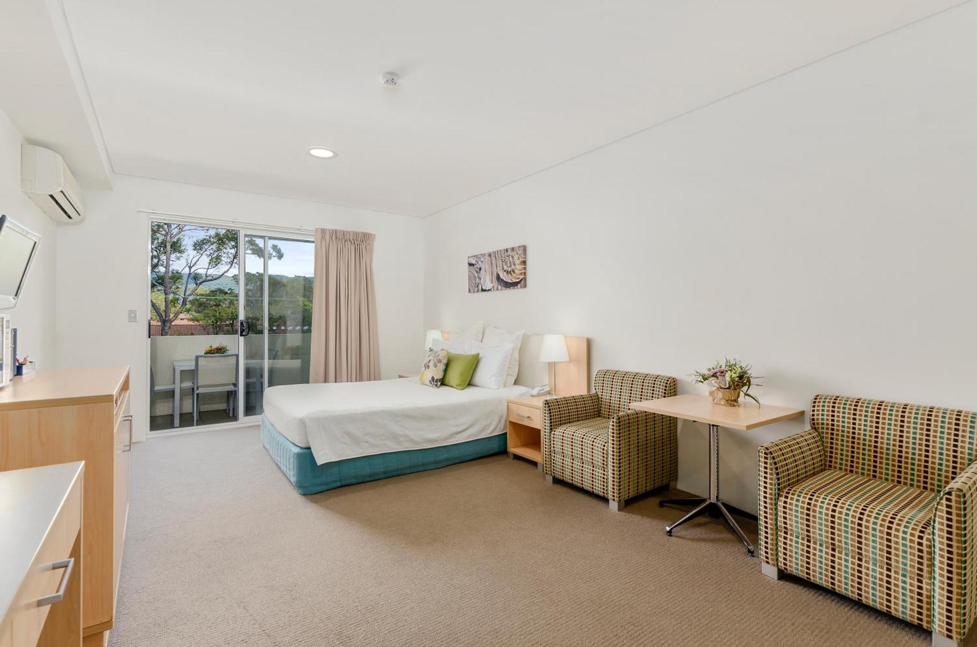 Quality Suites Pioneer Sands Wollongong Exterior photo